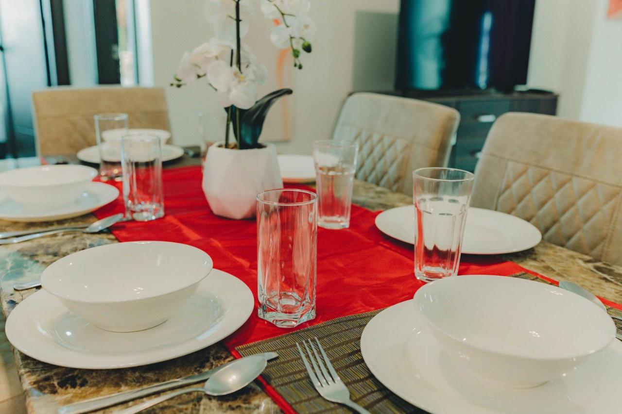 Ayala Mall 10Mins Walk Cebu City Apartment & Pool Bagian luar foto